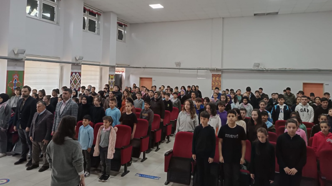 18 Mart Çanakkale Zaferi ve Şehitleri Anma Günü dolayısıyla  okulumuzda anma programı düzenlendi.
